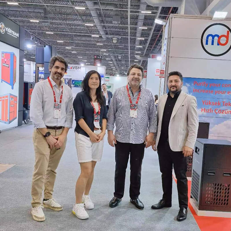 Sollant air compressor supplier participates in a trade show in Türkiye