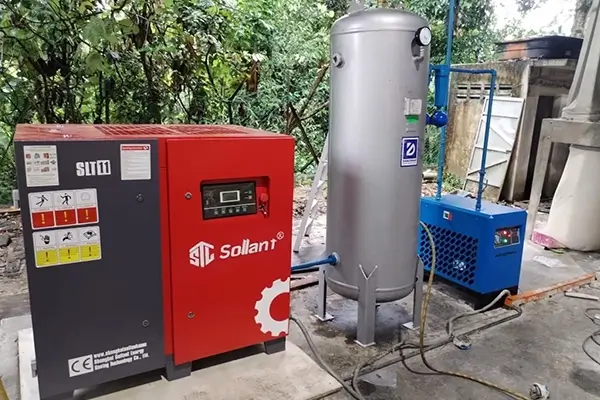 11kW Screw Air Compressor, Food Manufacturing, Italy