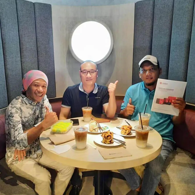 Sollant Visits Customers 5