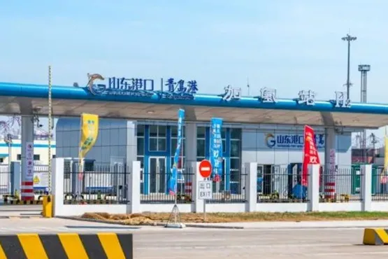 green hydrogen fueling station