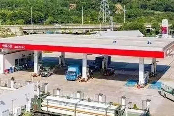 liquid hydrogen refueling station